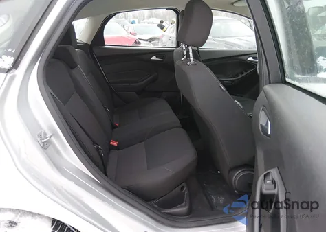 2017 Ford Focus Se z USA, uszkodzony, nr VIN 1FADP3K20HL311554